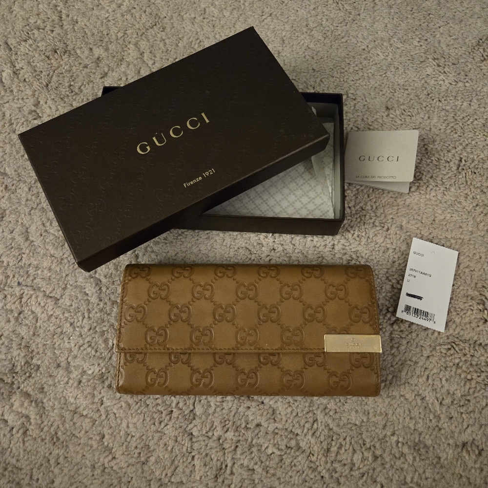 Gucci wallet